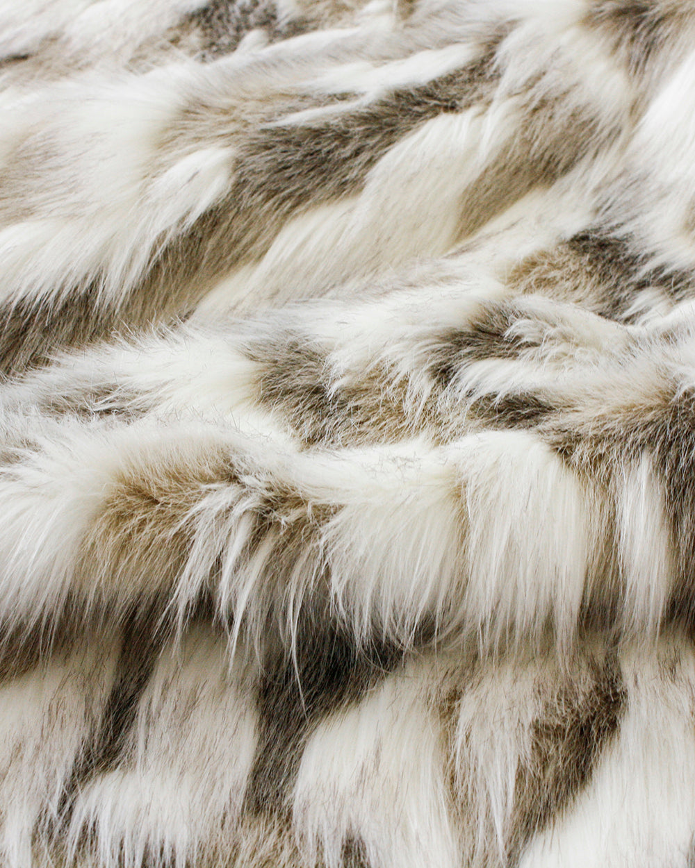 Luxury Imitation Fur Throw - Snowshoe Hare