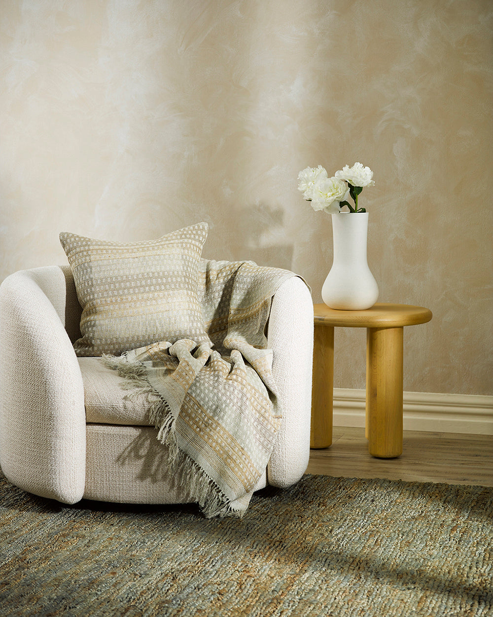 Solano Cushion - Silk & Linen - Feather Fill