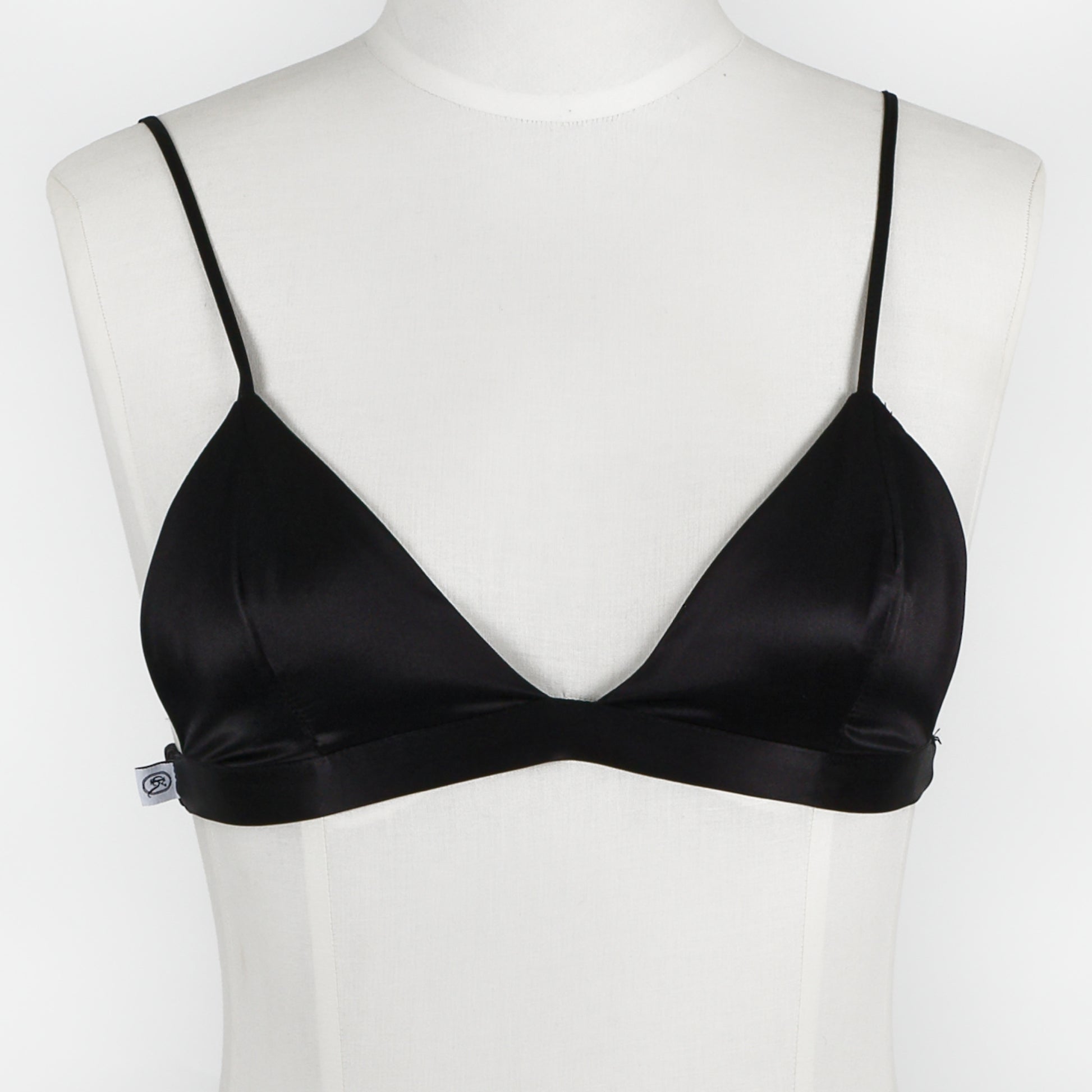 SheIn black silk bralette - $5 (66% Off Retail) - From laurens